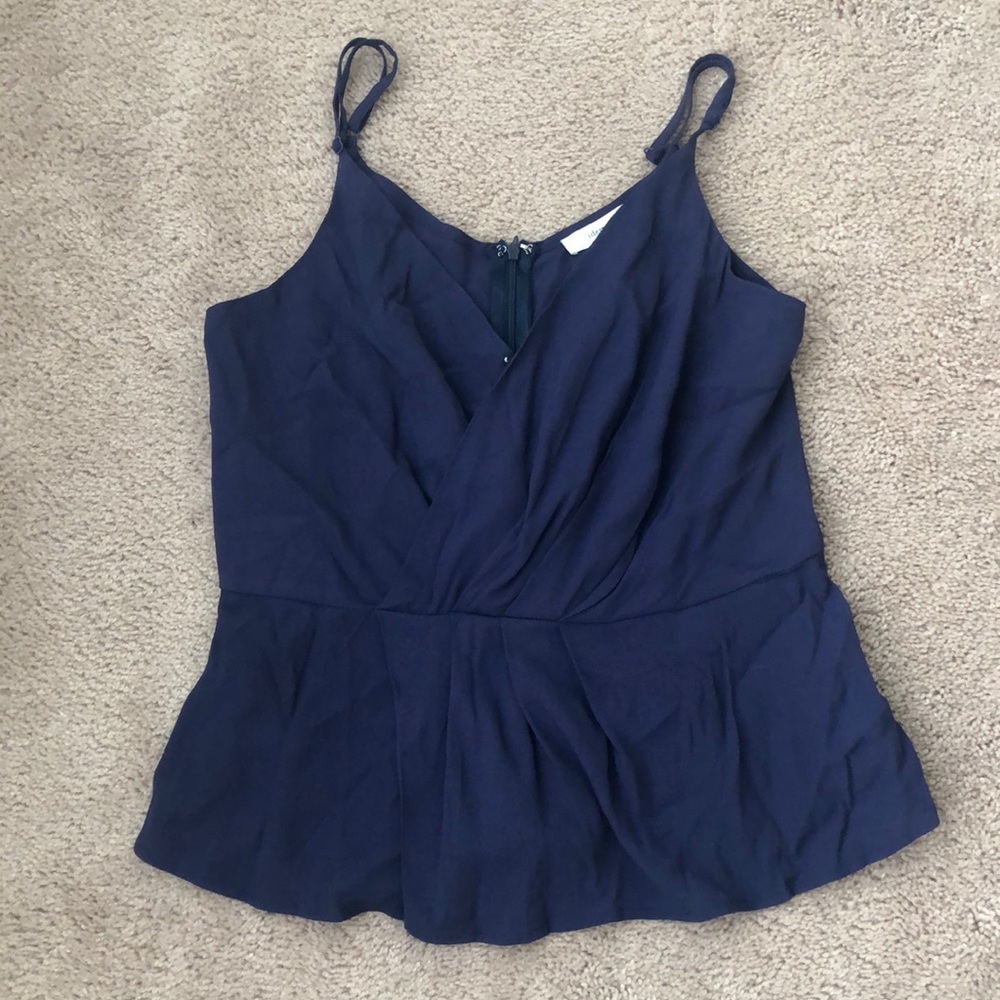 Paper dolls flowy top